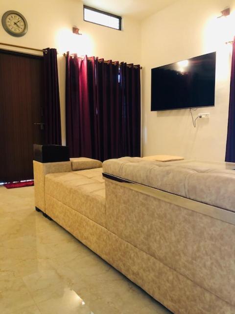 Apartament Tattva 2 Waranasi Zewnętrze zdjęcie
