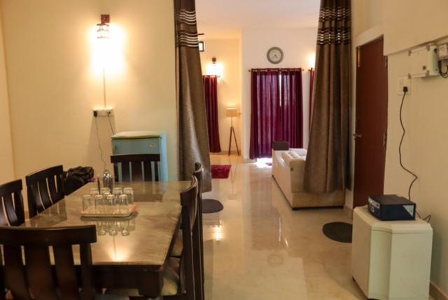 Apartament Tattva 2 Waranasi Zewnętrze zdjęcie